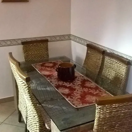 Casa Mira Alojamento de Acomodação e Pequeno-almoço Laveno-Mombello